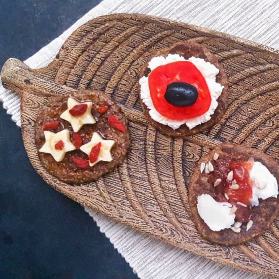 Carob pancakes (in Bulgarian)