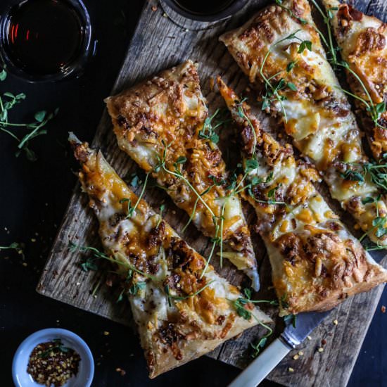 Apple Cheddar Rosemary Bacon Pizza