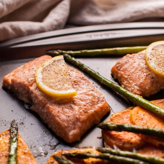 Maple Salmon Sheet Pan Dinner
