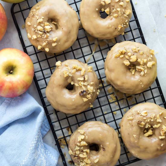 Baked Apple Cinnamon Donuts