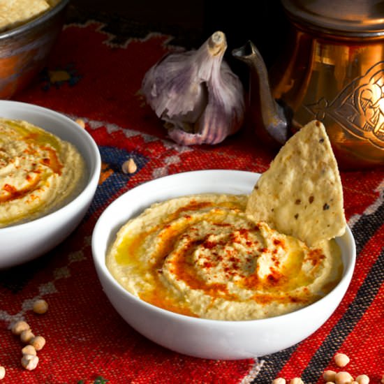 HUMMUS