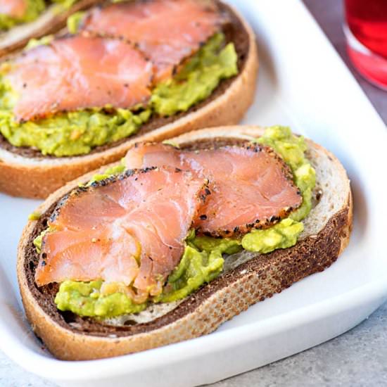 Smoked Salmon with Chili Avocado