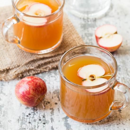 Hot Ginger Cider Cocktails