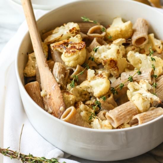 Creamy Garlic & Cauliflower Pasta