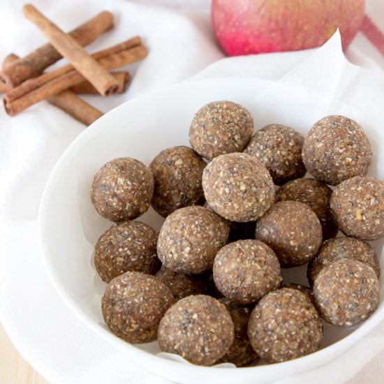 Apple Pie Energy Bites