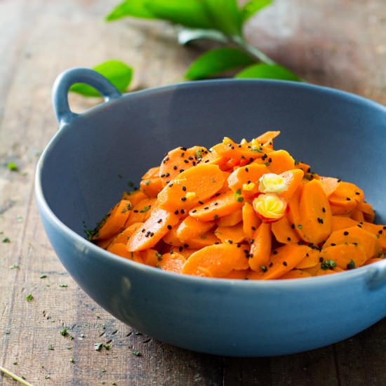 Turmeric Carrot Salad