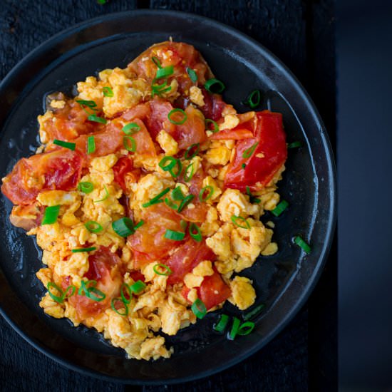 Scrambled Eggs With Tomatoes