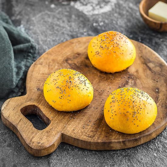 Sweet Potato Dinner Rolls