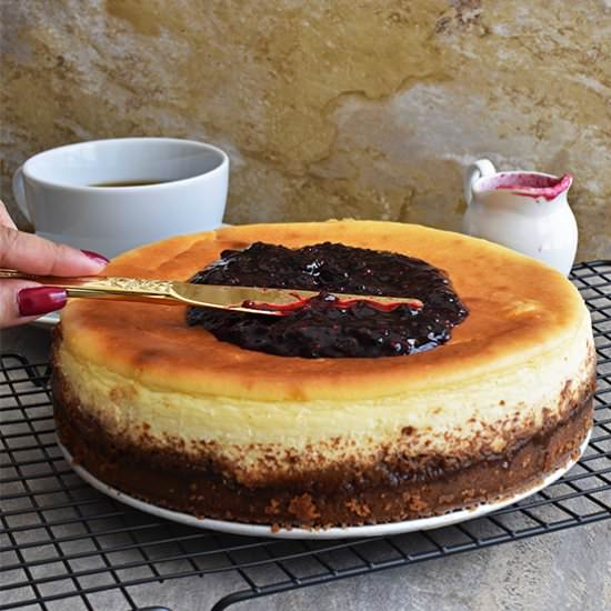 Cheesecake with Berry Compote