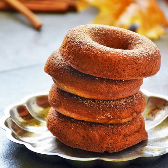Pumpkin Spice Donuts