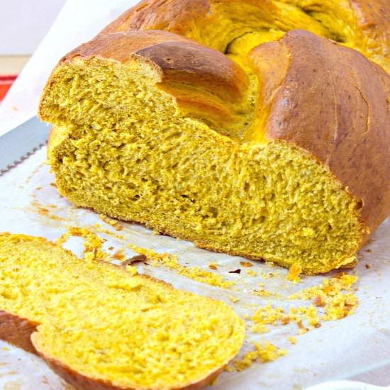 pumpkin challah bread