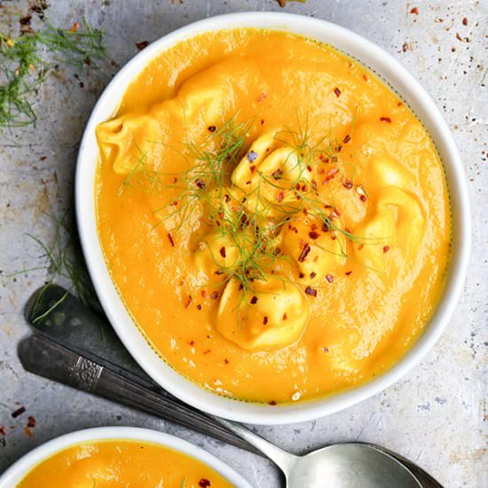 Roasted Butternut Tortellini Soup