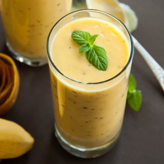Mango Lassi Smoothie