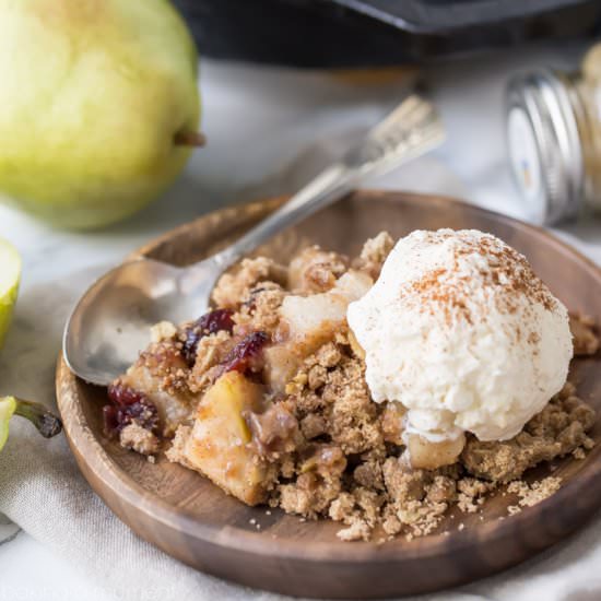 Pear Cranberry Crisp