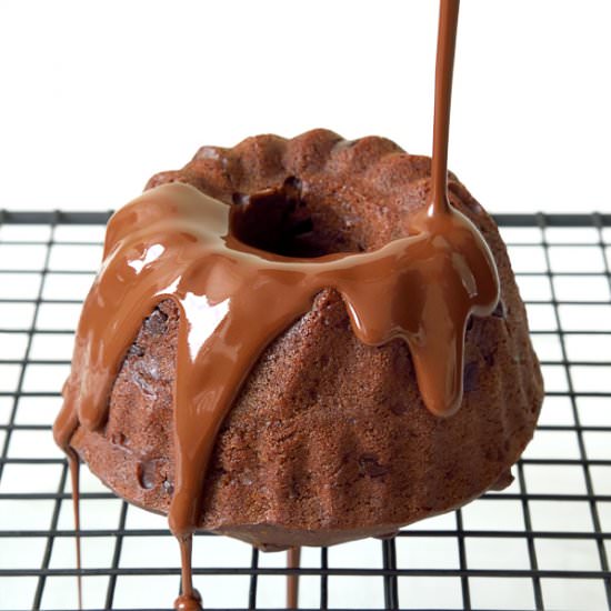 Vegan Chocolate Orange Bundt Cake