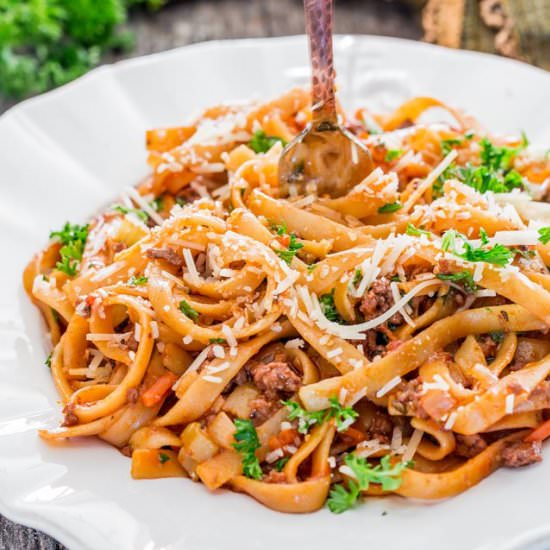 One Pot Fettuccine with Beef Ragu