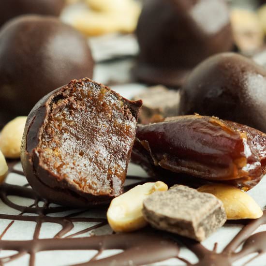 Chocolate Date Bites