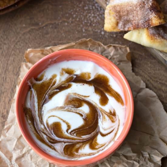 Cinnamon Roll Dip