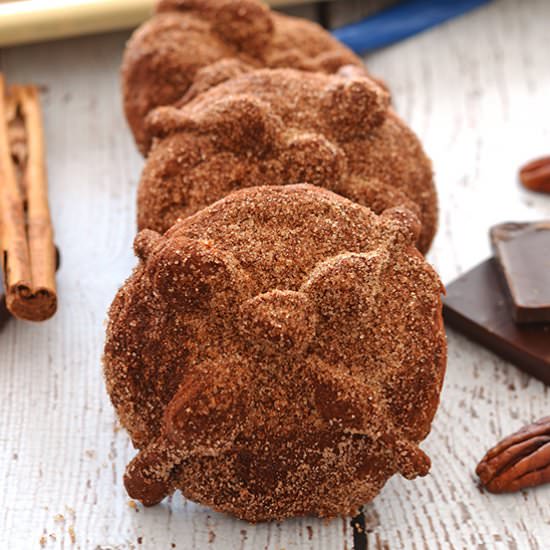 Chocolate Pan de Muerto