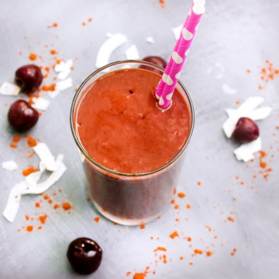 Creamy Chocolate Cherry Smoothie