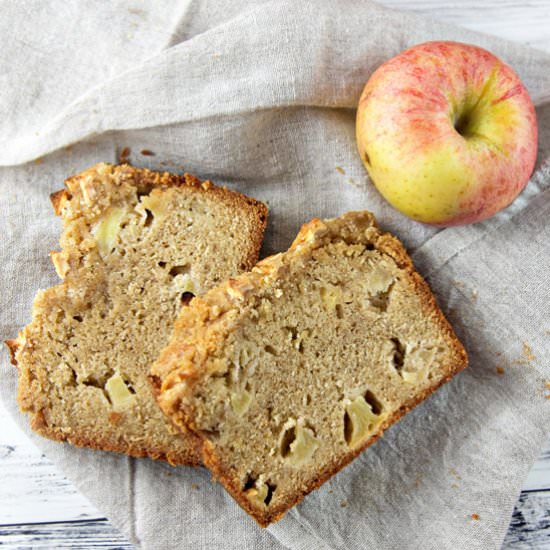 Cinnamon Apple Crumble Bread