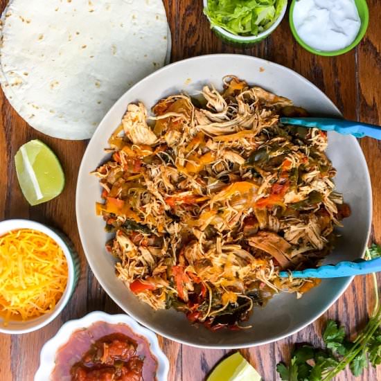 Easy Crockpot Chicken Fajitas
