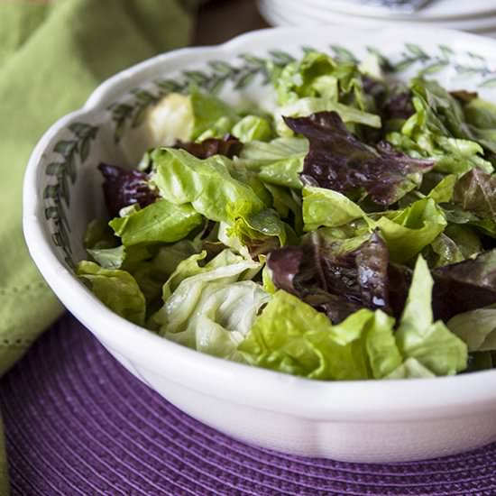 Italian Green Salad with Dressing