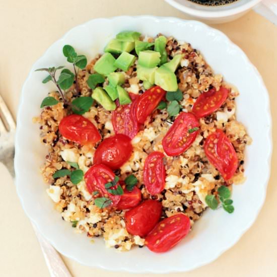 Smoky Quinoa Breakfast Bowl
