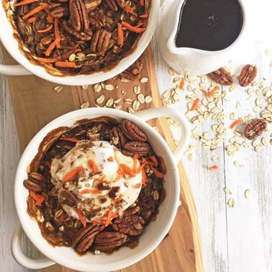 Carrot Cake Baked Oatmeal (Vegan)