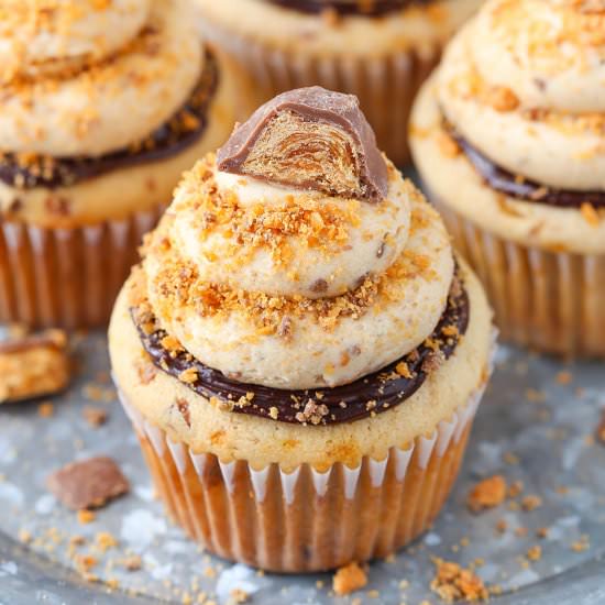 Butterfinger Cupcakes
