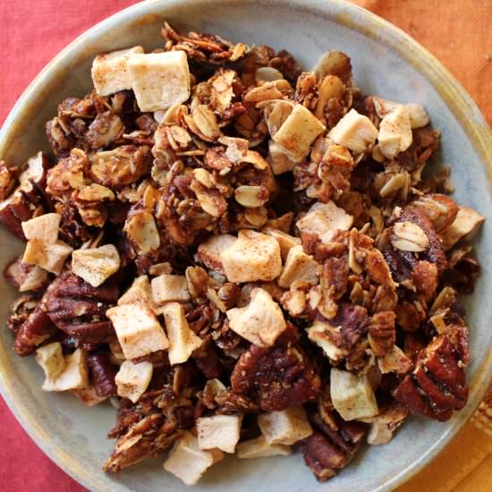 Cinnamon Apple Granola