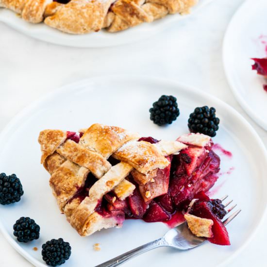 Autumn Apple Blackberry Pie