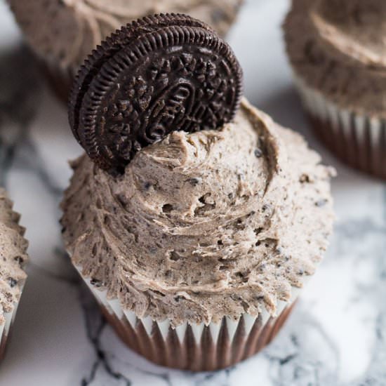 Chocolate Oreo Cupcakes