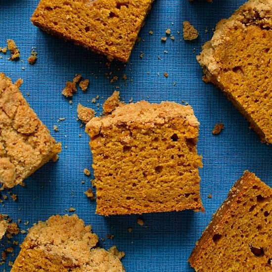 Crumble Topped Pumpkin Spice Cake