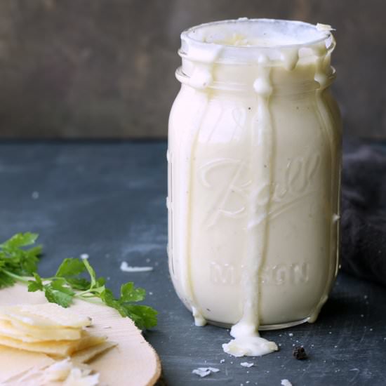 Garlicky Creamy Alfredo Sauce