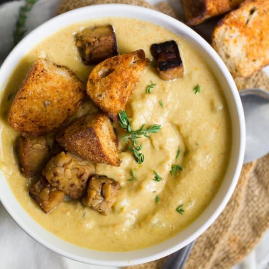 Vegan Cheddar Beer Soup