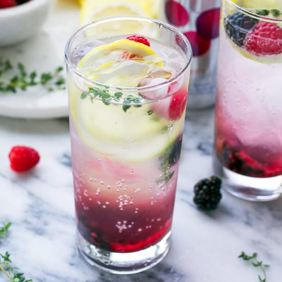 BERRY THYME SPRITZER