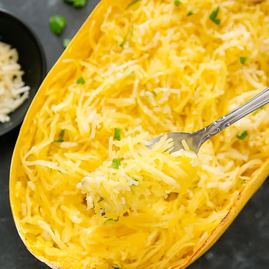 Garlic Parmesan Spaghetti Squash