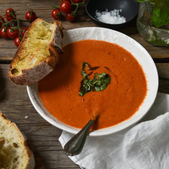 Roasted Tomato, Garlic and Basil Soup