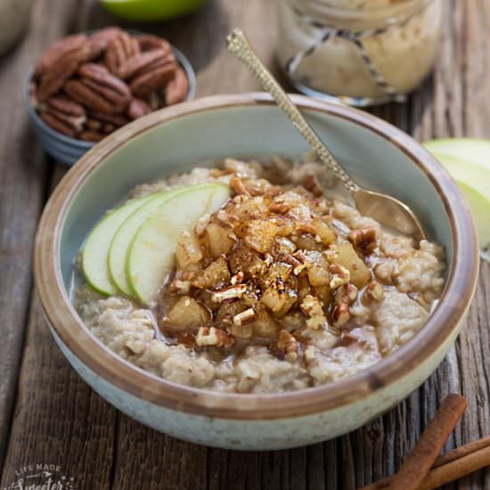 Cinnamon Apple Pie Oatmeal