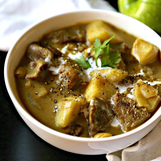 Asian Beef Curry Stew with Apples
