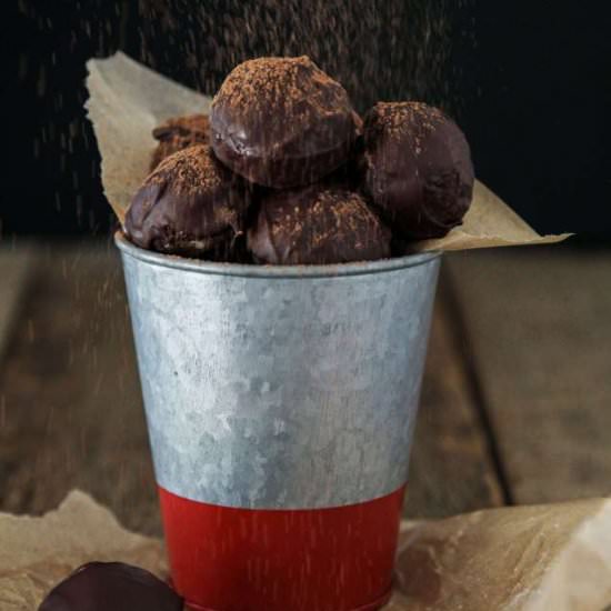 Hazelnut Buckeyes