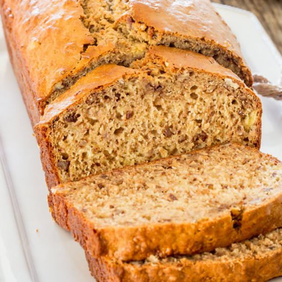 My Favorite Easy Banana Nut Bread