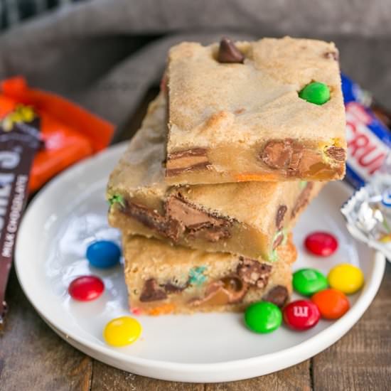 Candy Bar Blondies