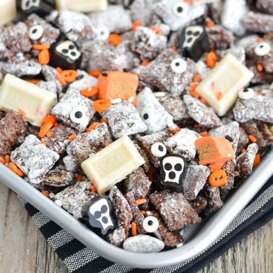 Halloween Muddy Buddies