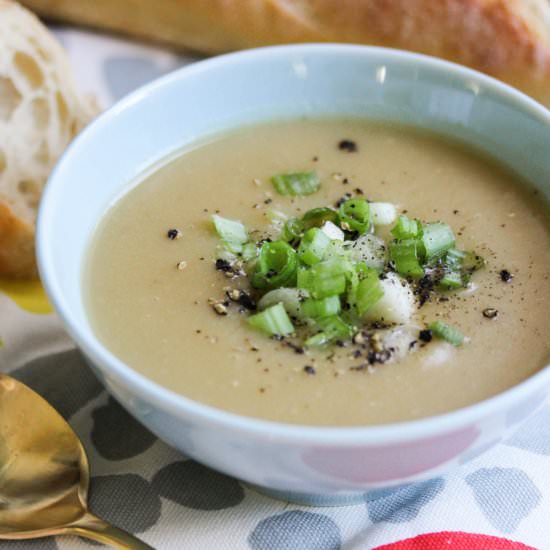 Potato Leek Onion Soup Vegan