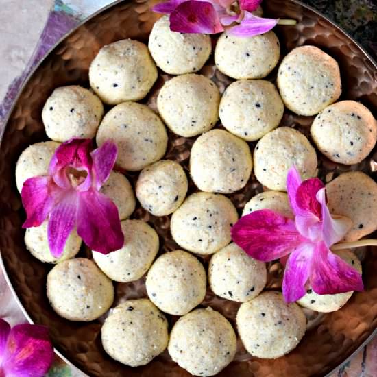 Chocolate Rava Laddu