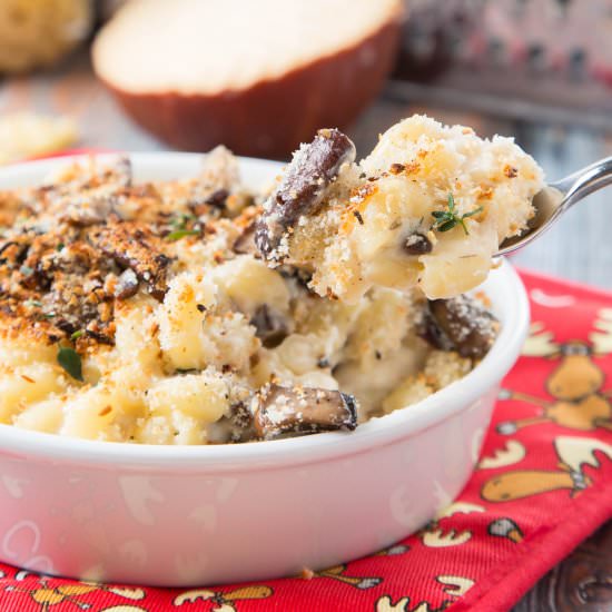 Smoked Gouda Mushroom Mac & Cheese