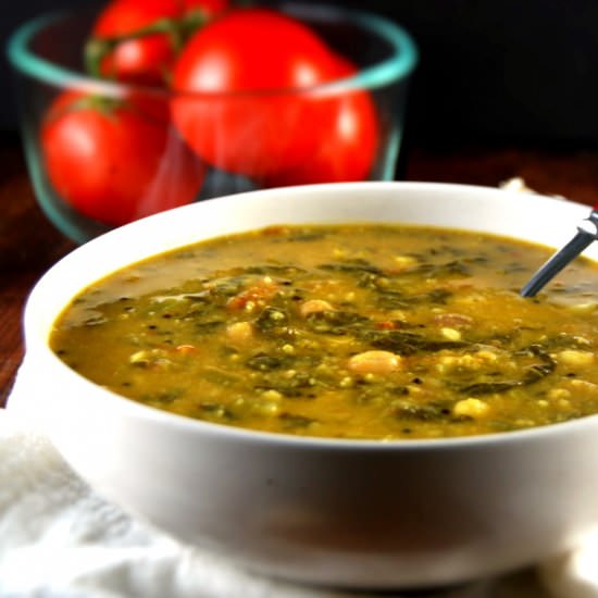 One Pot Garlicky Spinach Dal