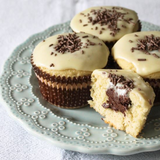 Nutella Filled Cupcakes